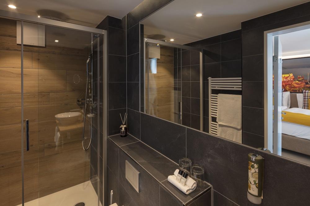 Fred Leonhardstrasse - Mobile Check-in Hotel 3*